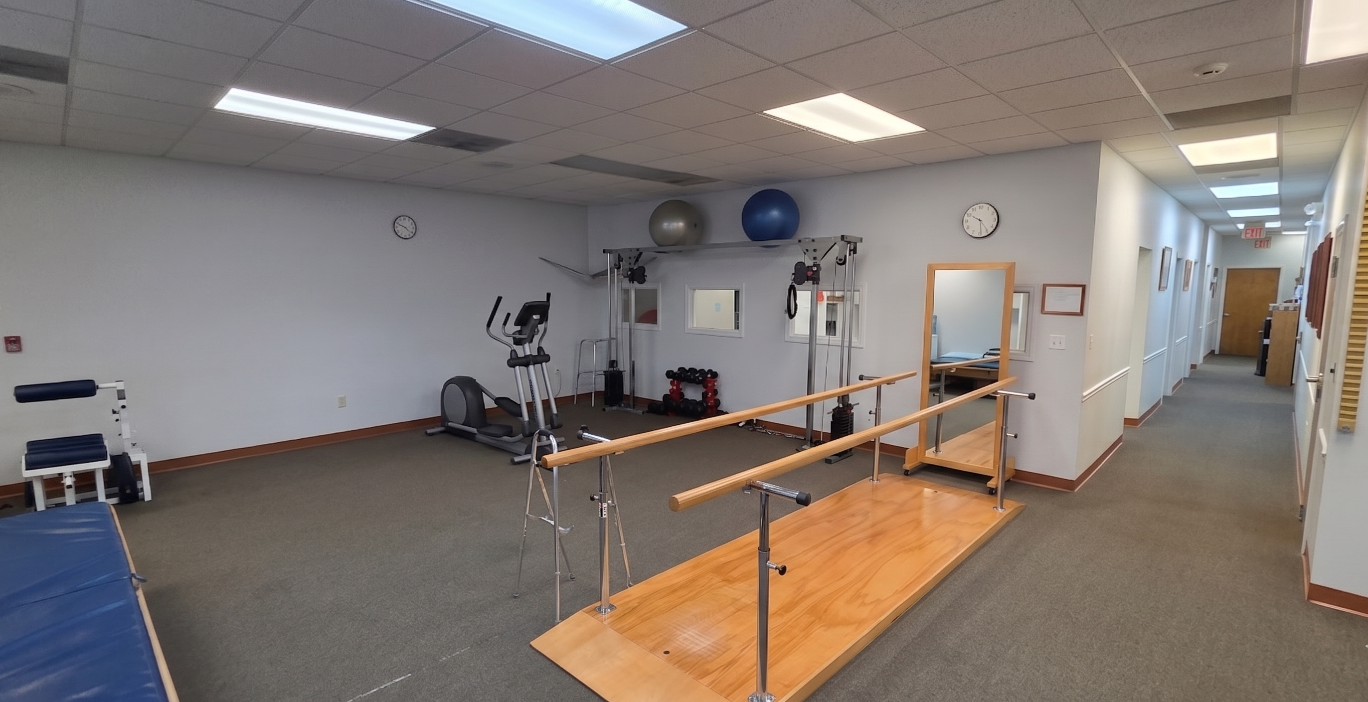 Clinical interior corner view.